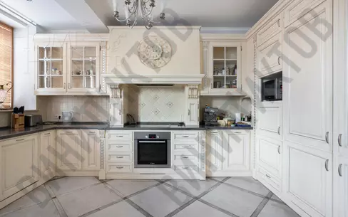 8-КОМН. КВАРТИРА С ОТДЕЛКОЙ 275.3 М² НА 9 ЭТАЖЕ