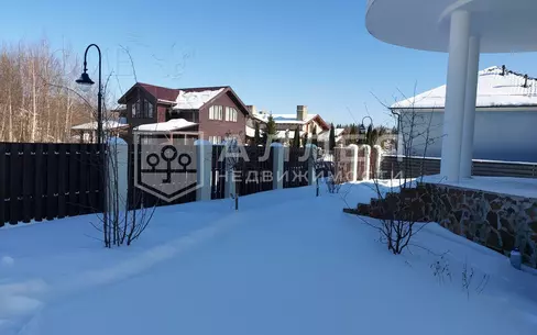 2-этажный коттедж 300 м² без отделки