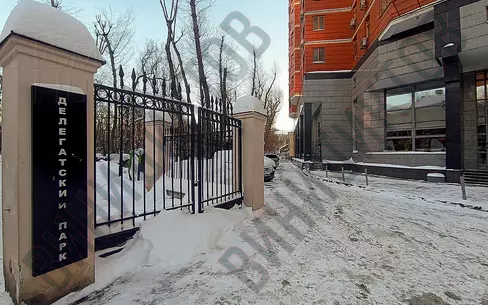 8-КОМН. КВАРТИРА С ОТДЕЛКОЙ 275.3 М² НА 9 ЭТАЖЕ