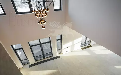 2-этажный коттедж 350 м² с отделкой