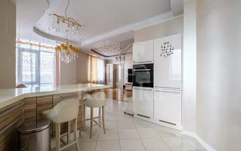 3-КОМН. КВАРТИРА С ОТДЕЛКОЙ 144 М² НА 25 ЭТАЖЕ