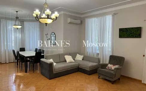 2-этажный коттедж 450 м² с отделкой