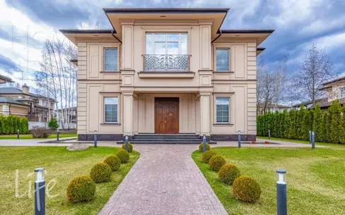 2-этажный коттедж 427 м² с отделкой