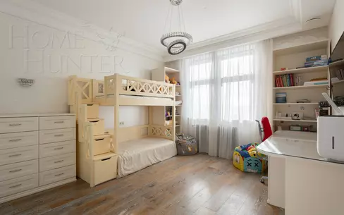 3-КОМН. КВАРТИРА С ОТДЕЛКОЙ 130 М² НА 8 ЭТАЖЕ