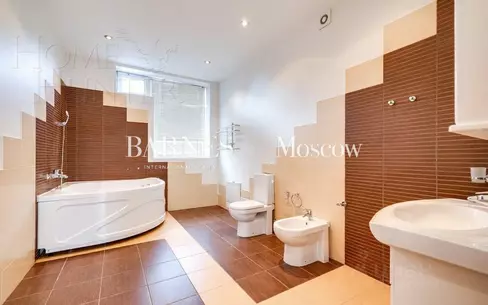 3-этажный таунхаус 405 м² с отделкой