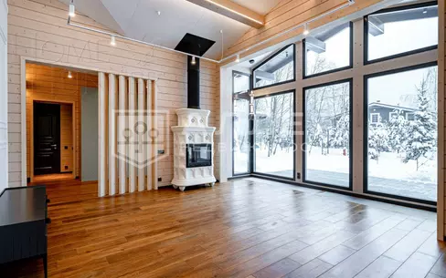 1-этажный коттедж 240 м² с отделкой