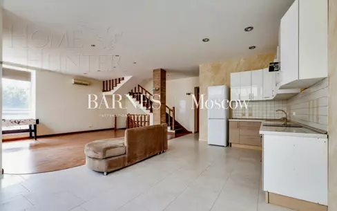 3-этажный таунхаус 405 м² с отделкой