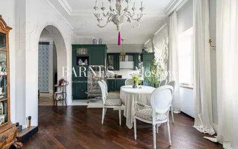 5-КОМН. КВАРТИРА С ОТДЕЛКОЙ 141.2 М² НА 2 ЭТАЖЕ