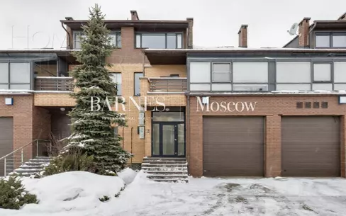 3-этажный таунхаус 354 м² с отделкой