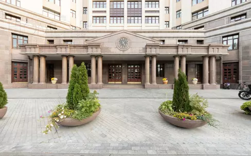 4-КОМН. КВАРТИРА С ОТДЕЛКОЙ 179.4 М² НА 8 ЭТАЖЕ