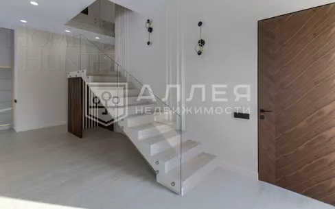 2-этажный коттедж 350 м² с отделкой