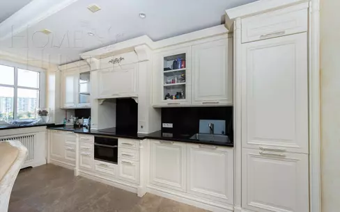 4-КОМН. КВАРТИРА С ОТДЕЛКОЙ 179.4 М² НА 8 ЭТАЖЕ