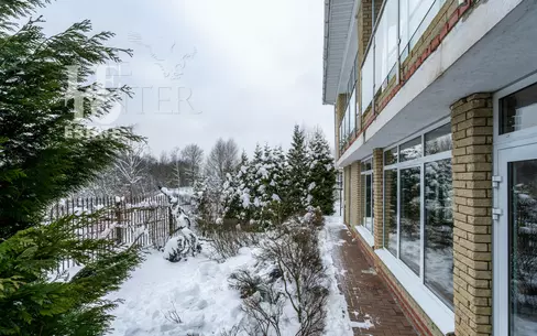 3-этажный коттедж 420 м² с отделкой