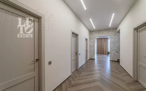 2-этажный коттедж 241 м² с отделкой