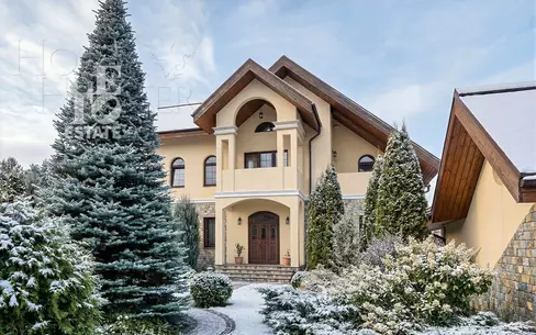 2-этажный коттедж 455 м² с отделкой