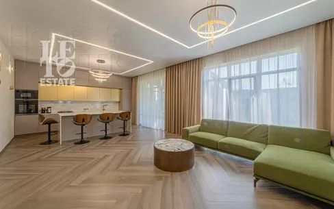 2-этажный коттедж 241 м² с отделкой