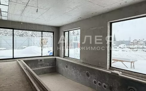 2-этажный коттедж 1 250 м² без отделки