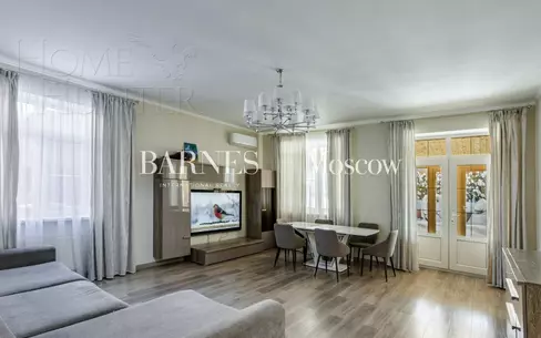 2-этажный коттедж 300 м² с отделкой