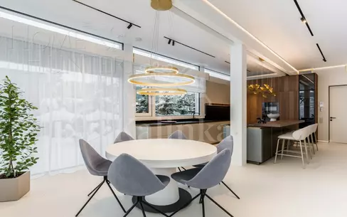 2-этажный коттедж 836 м² с отделкой