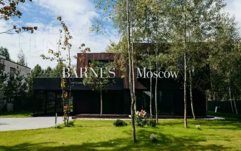 2-этажный коттедж 444 м² с отделкой