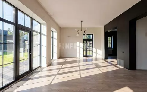 2-этажный коттедж 280 м² с отделкой