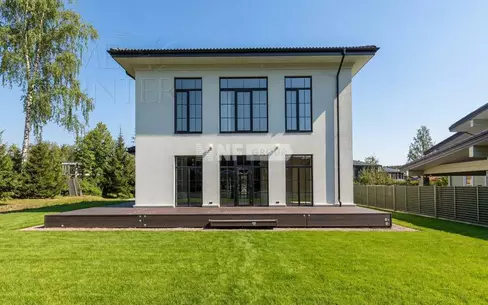 2-этажный коттедж 280 м² с отделкой