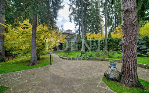 2-этажный коттедж 550 м² с отделкой