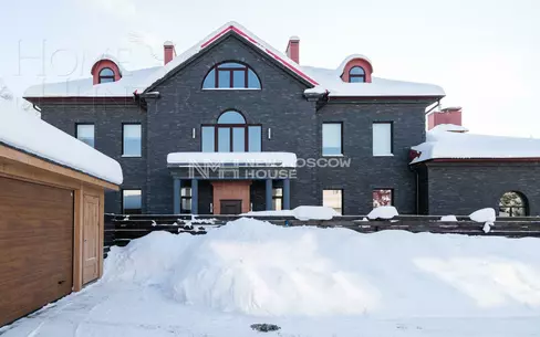 2-этажный коттедж 758 м² с отделкой