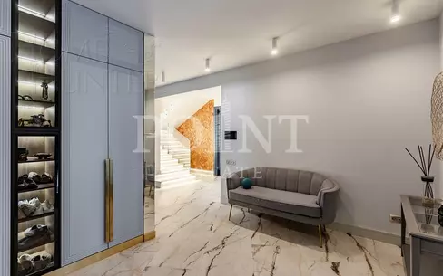 2-этажный коттедж 600 м² с отделкой