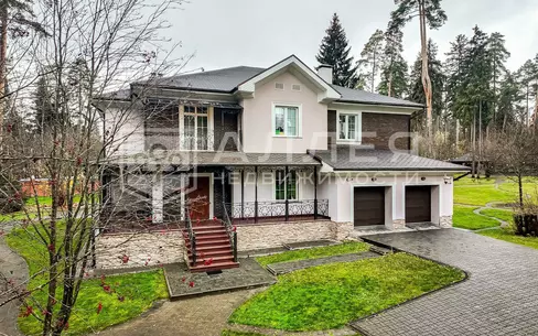 КОТТЕДЖ 595 м² с отделкой