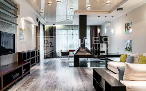 2-этажный коттедж 600 м² с отделкой