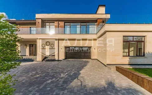 2-этажный коттедж 961 м² с отделкой