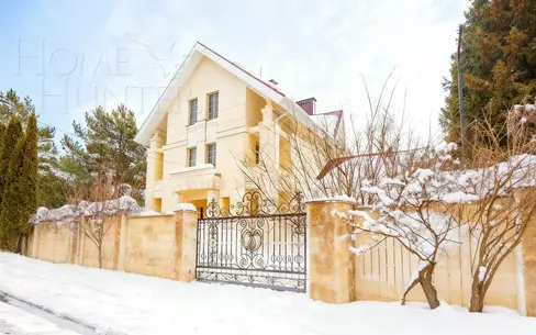 3-этажный коттедж 700 м² с отделкой