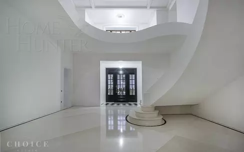 2-этажный коттедж 1 750 м² с отделкой