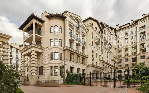 3-КОМН. АПАРТАМЕНТЫ БЕЗ ОТДЕЛКИ 80 М² НА 1 ЭТАЖЕ