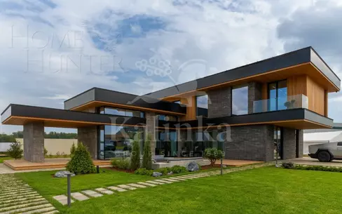 2-этажный коттедж 283 м² с отделкой