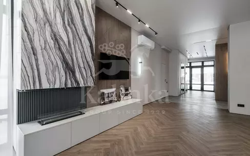 2-этажный коттедж 353 м² с отделкой