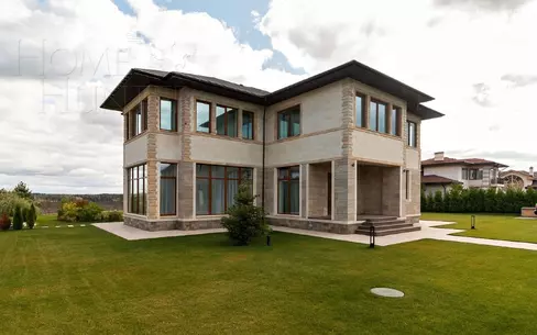 2-этажный коттедж 437 м² с отделкой