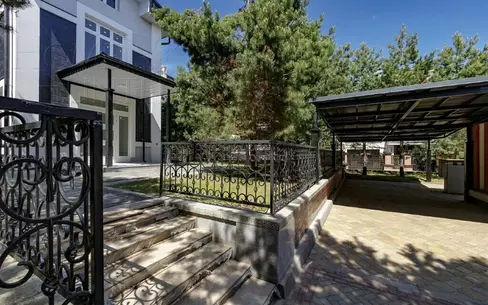 2-этажный коттедж 445.4 м² с отделкой