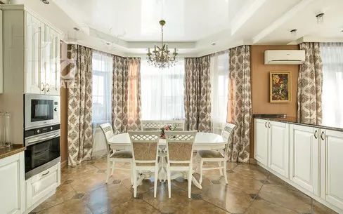 2-этажный коттедж 500 м² с отделкой