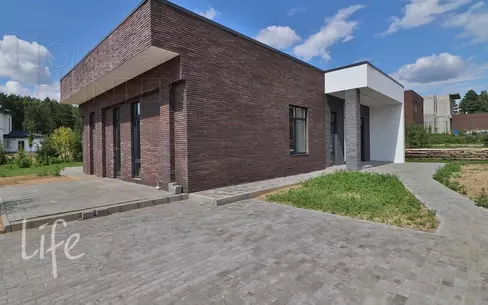 1-этажный коттедж 250 м² без отделки