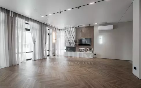 2-этажный коттедж 353 м² с отделкой