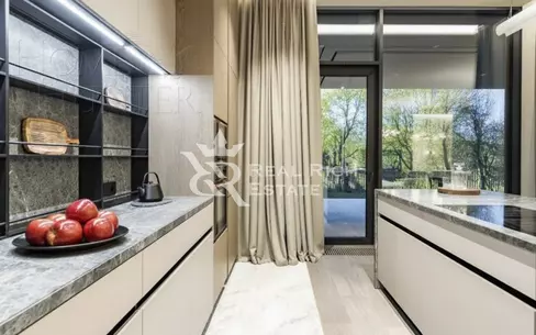 2-этажный коттедж 550 м² с отделкой