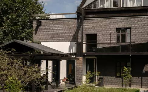 2-этажный коттедж 620 м² с отделкой