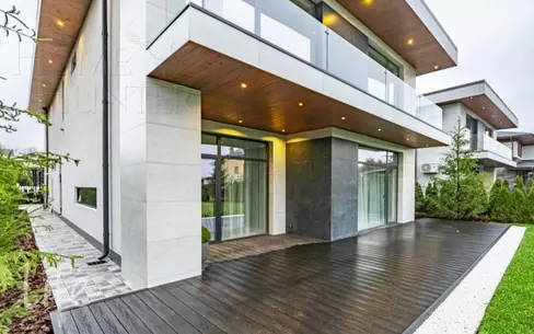 2-этажный коттедж 302 м² с отделкой