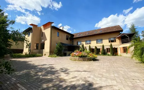 2-этажный коттедж 758 м² с отделкой