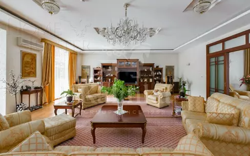 2-этажный коттедж 1 192 м² с отделкой