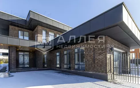 2-этажный коттедж 340 м² с отделкой