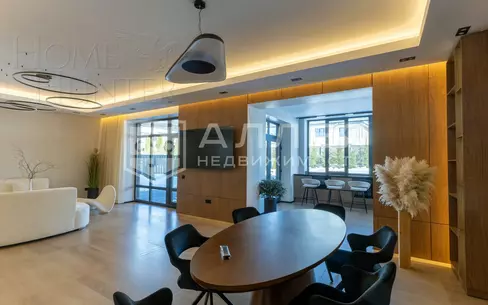 2-этажный коттедж 340 м² с отделкой