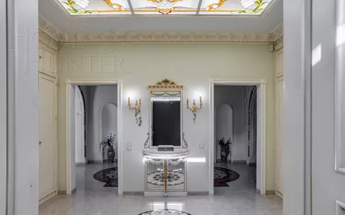 3-этажный коттедж 776 м² с отделкой